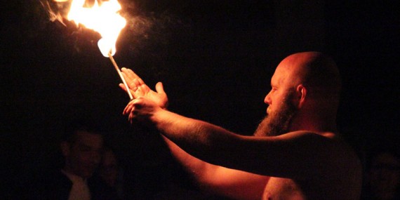 romantische halle nacht feuershow
