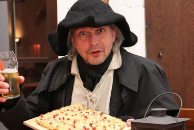 Nachtwächter-Einkehr in Halle mit Flammkuchen